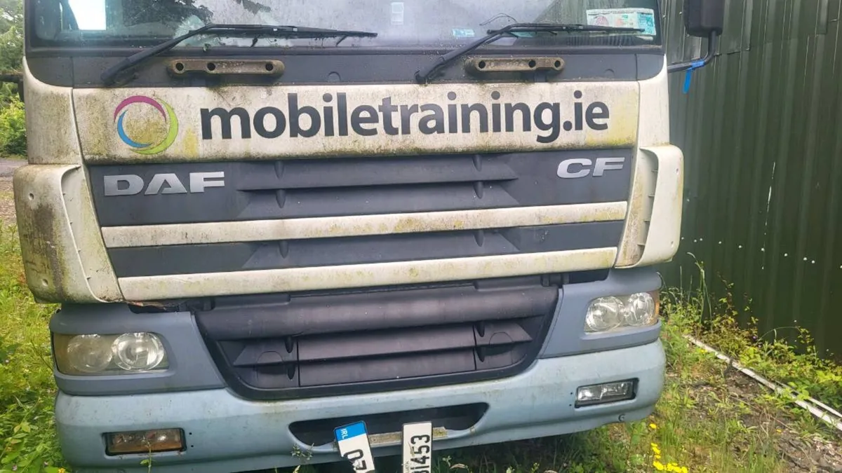 Lorry - Image 1