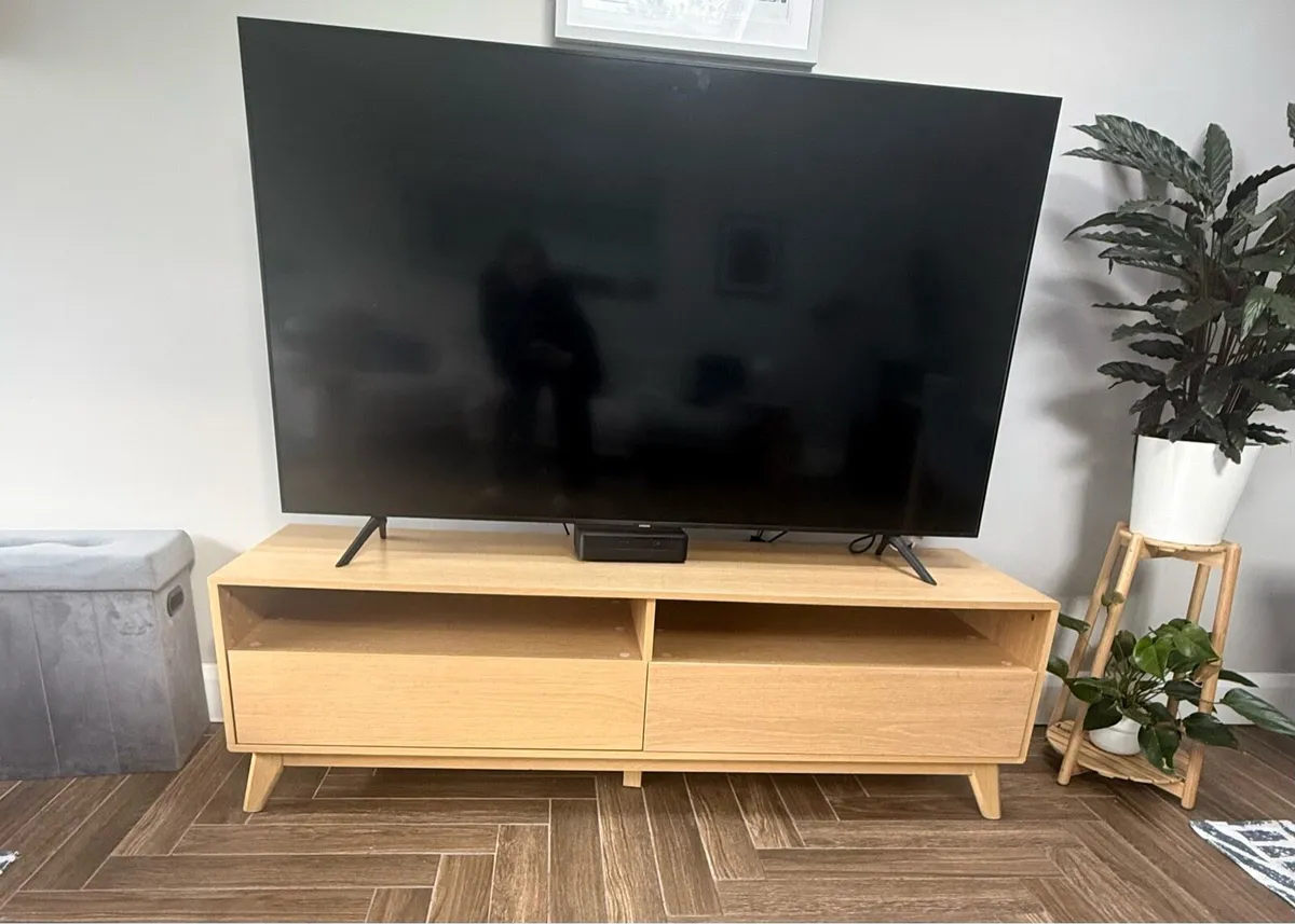 Oak TV Unit - Image 1