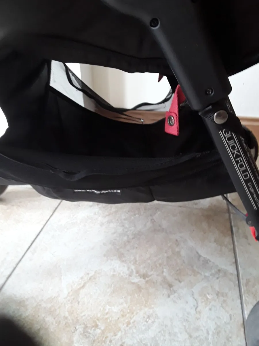Good condition 2 in 1 buggy - Image 4