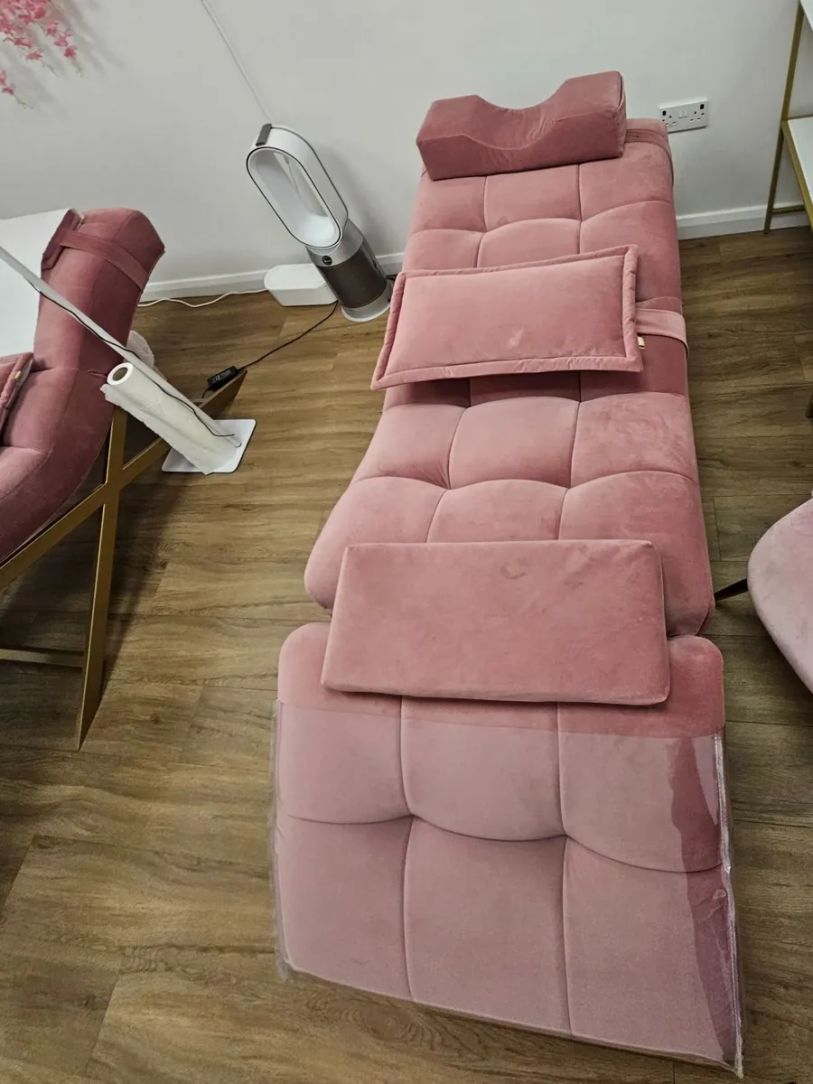 Luxury Beauty Bed - Image 4