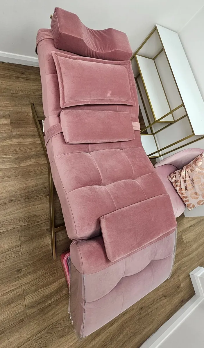 Luxury Beauty Bed - Image 2