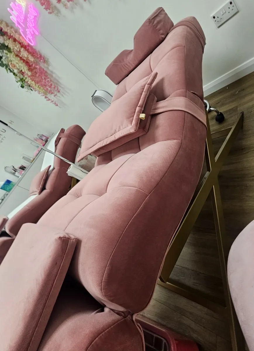 Luxury Beauty Bed - Image 3