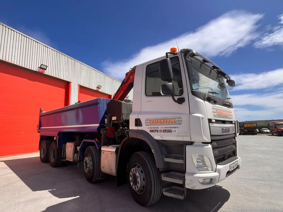 2017 DAF CF440 Grab - Image 2