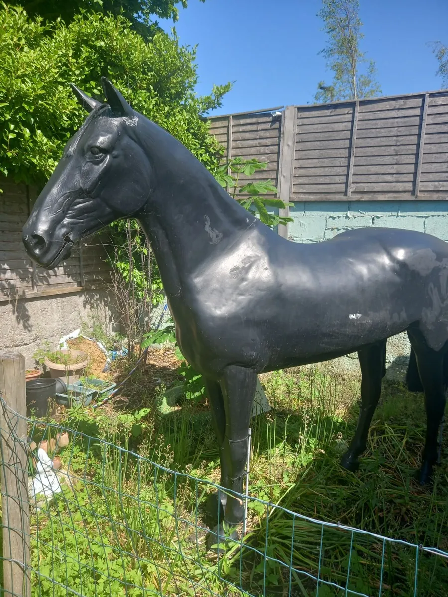 Lifesize statue of horse