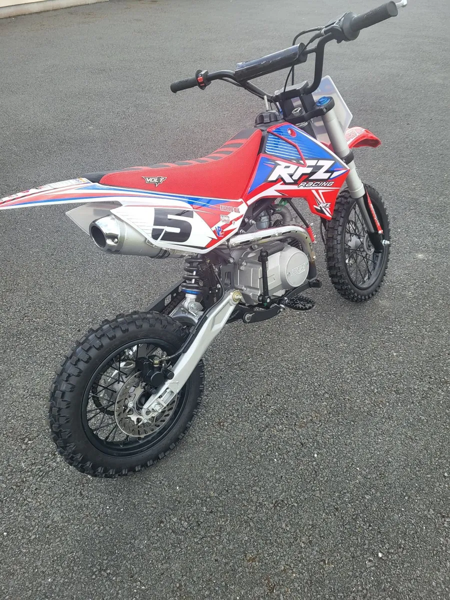 RFZ Racing Dirt Bike 110cc - Image 3