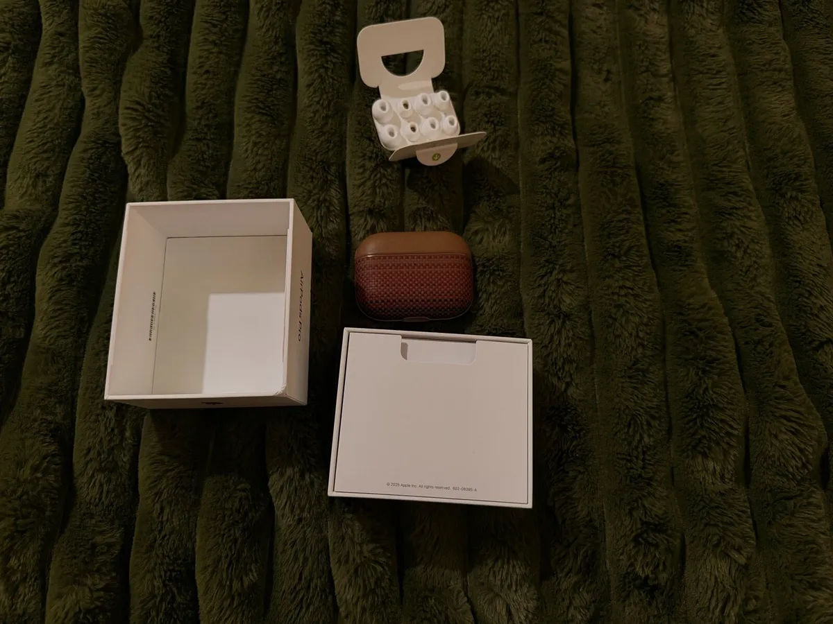 AirPods Pro 3 - Image 1