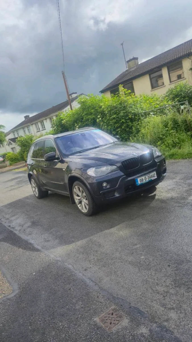 BMW X5 CREWCAB - Image 1