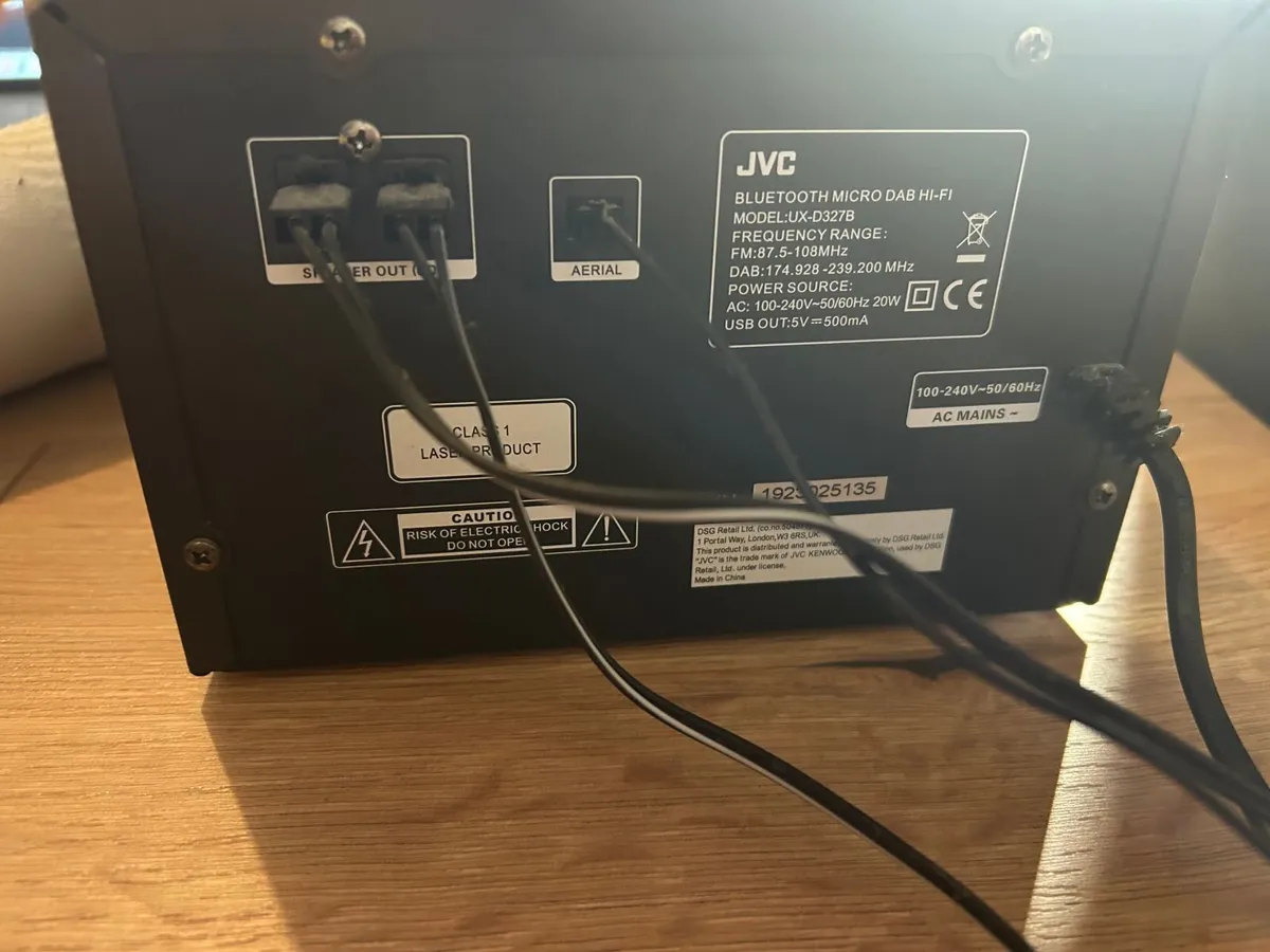 JVC UX-D327B Bluetooth DAB CD Hi-Fi System - Image 4
