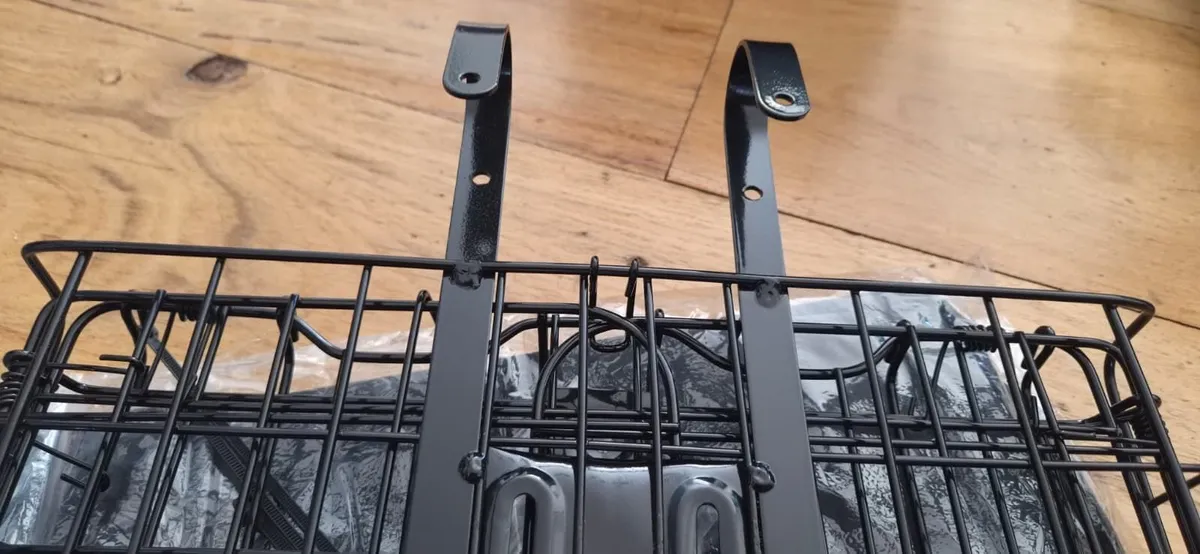 Foldable black bike basket with bag - Image 4