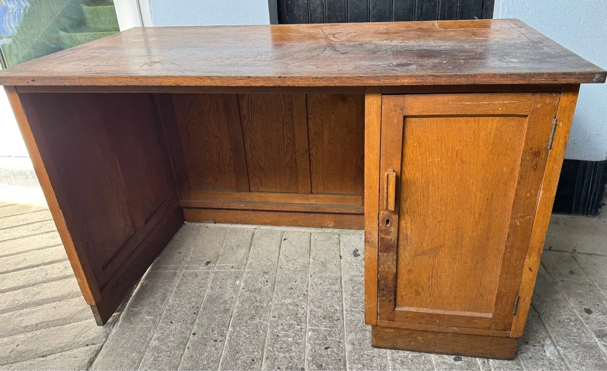Desk - Image 1