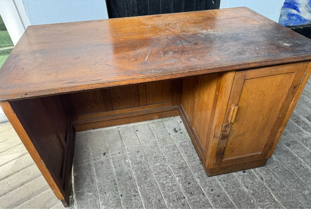 Desk - Image 1