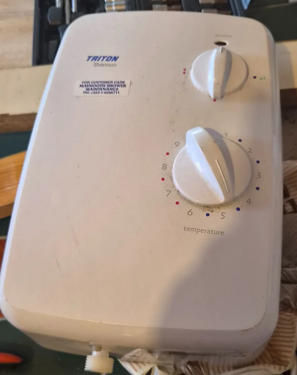 Triton pumped electric shower