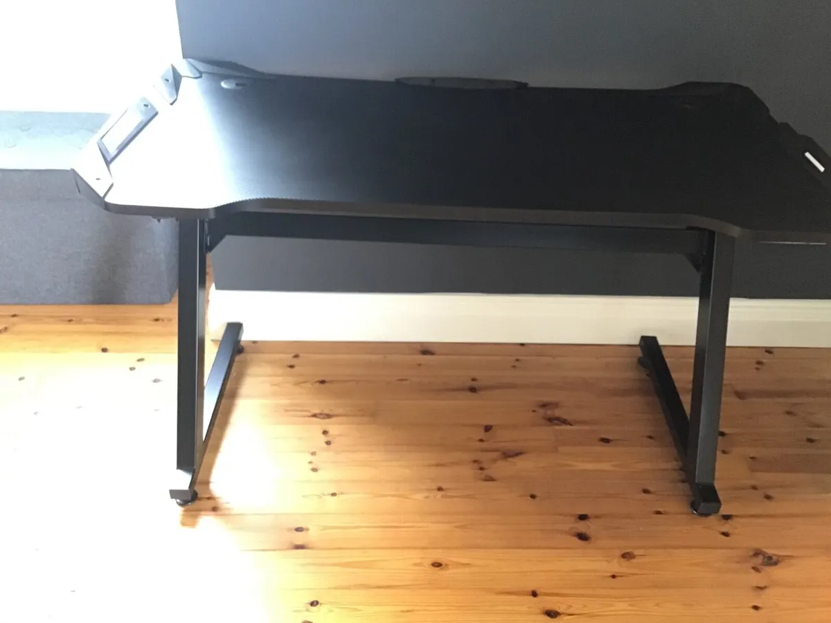 Gaming Desk - Image 1
