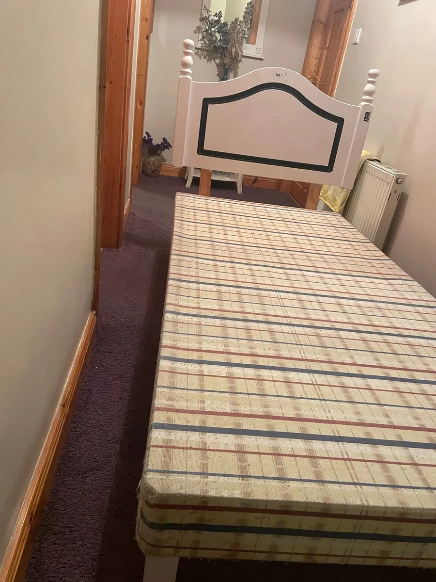 Bed - Image 3