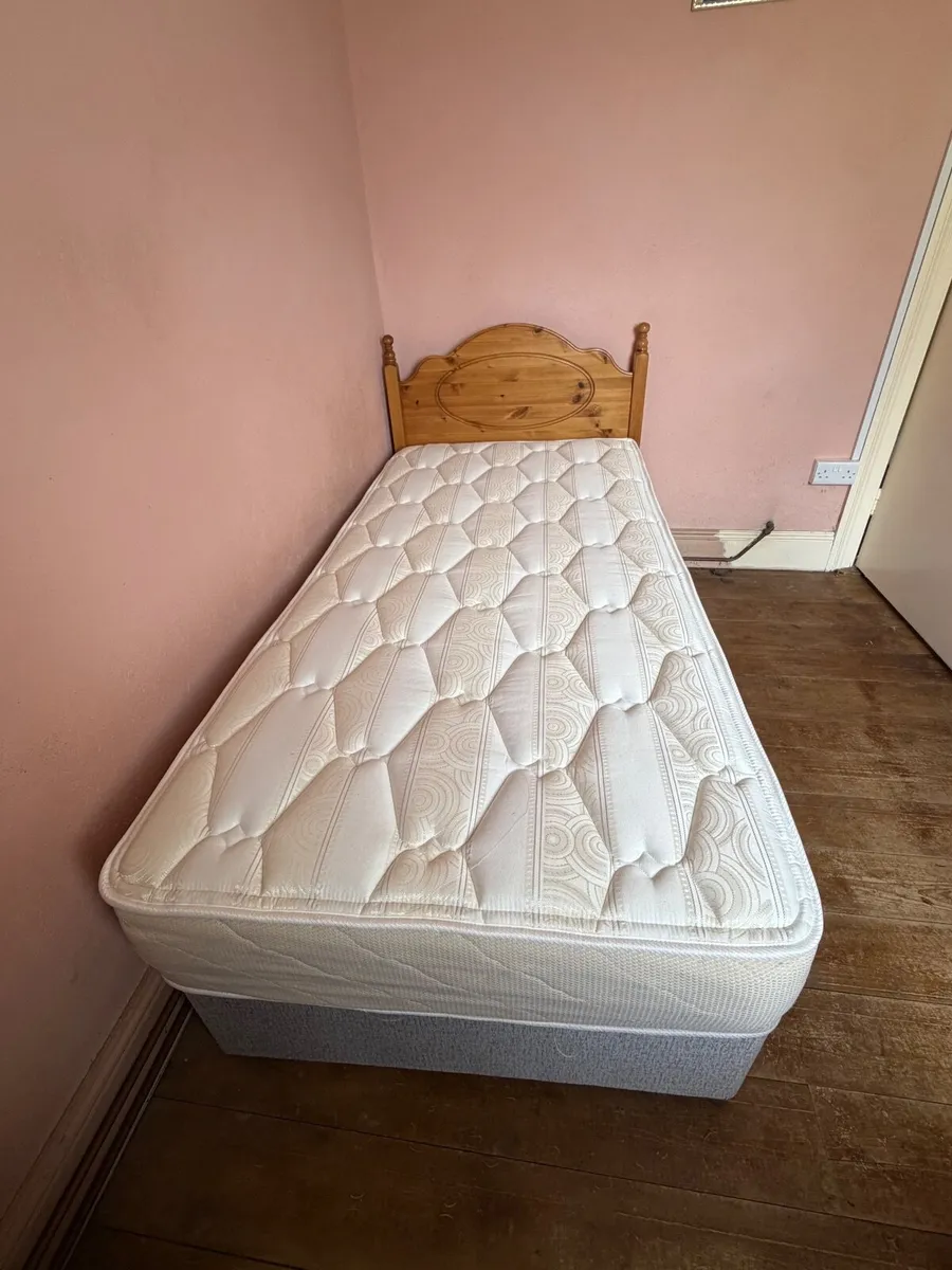 Bed and mattress - Image 1