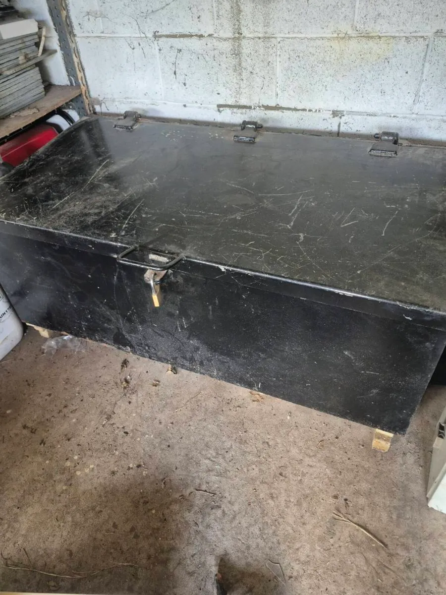Site lock box - Image 1