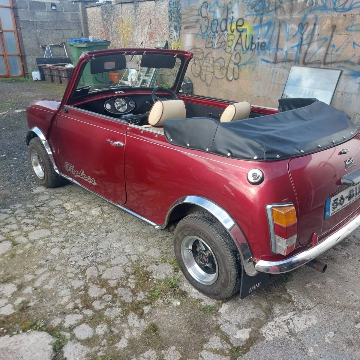 Mini Convertible - Image 4