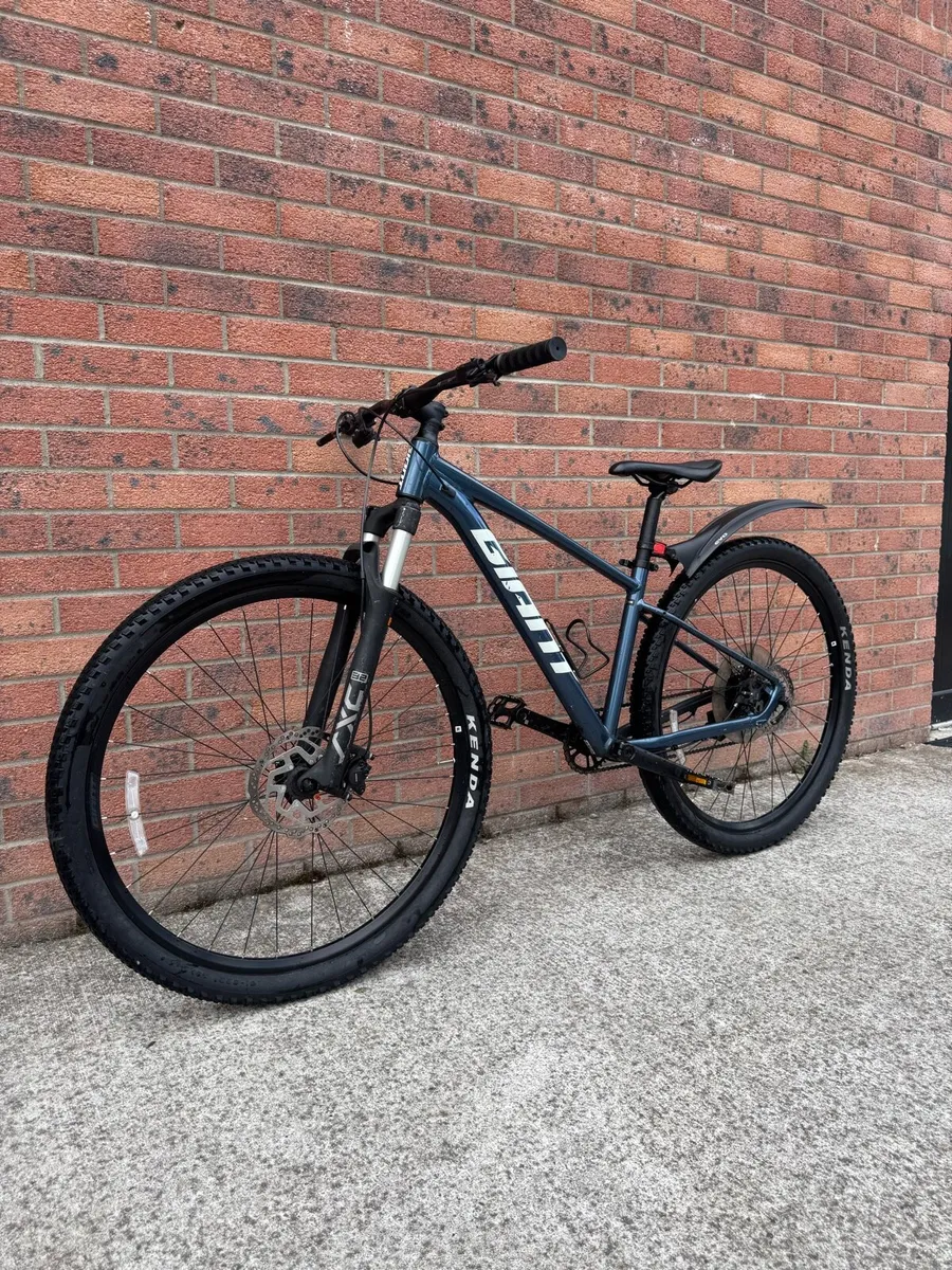 Giant Talon 0 29” MTB - Image 2