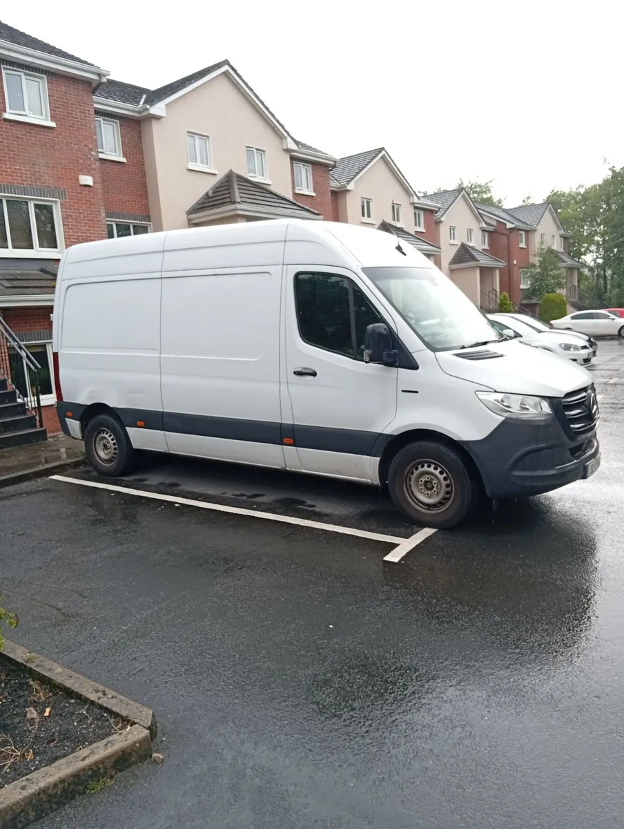 Mercedes-Benz eSprinter 2021 - Image 1