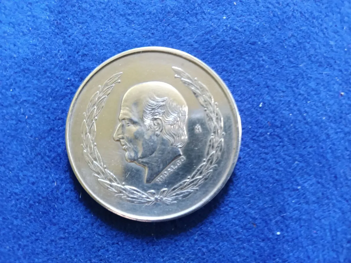 Mexican Silver 5 Pesos Coin - Image 1