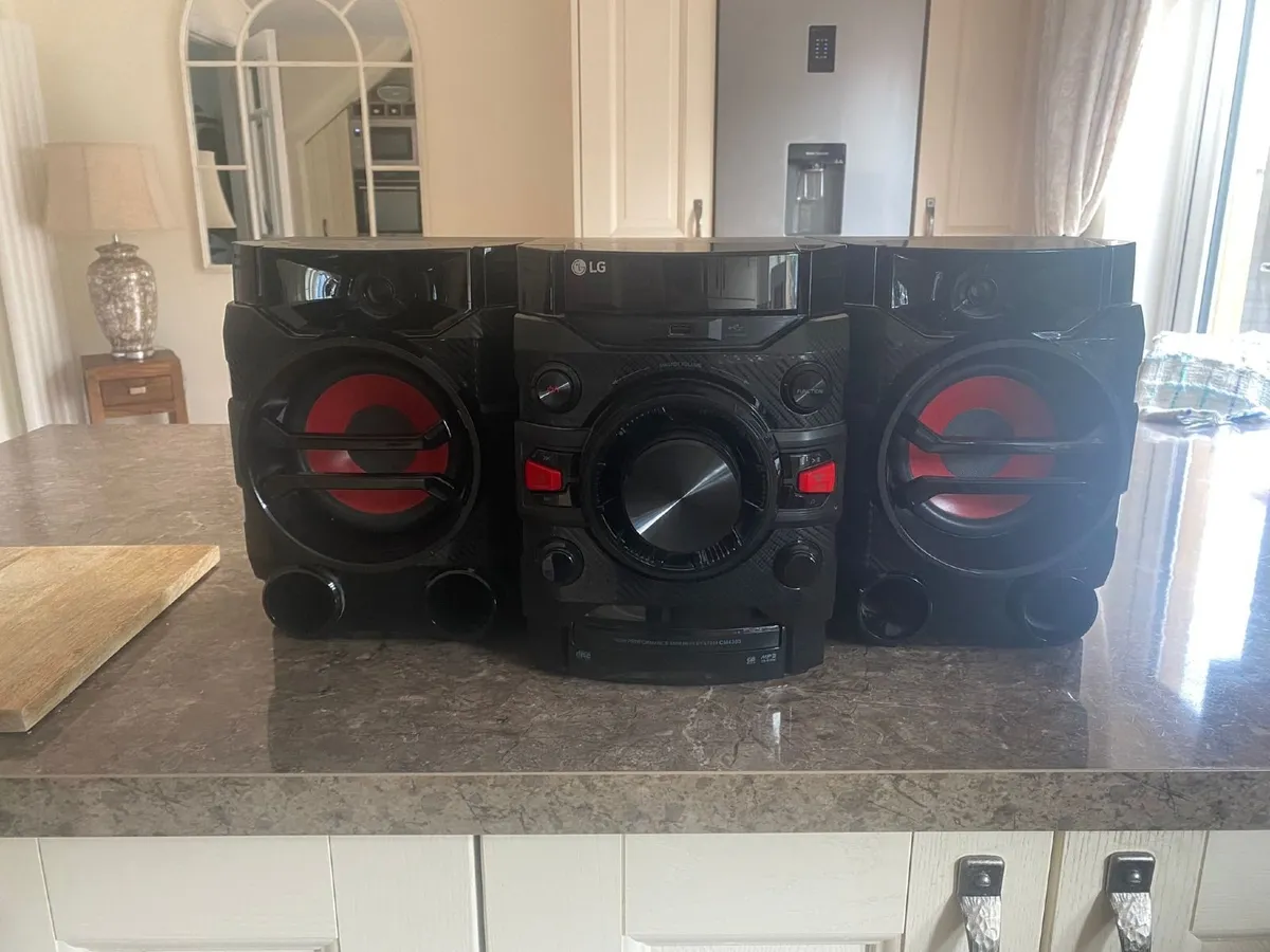 Speakers - Image 2