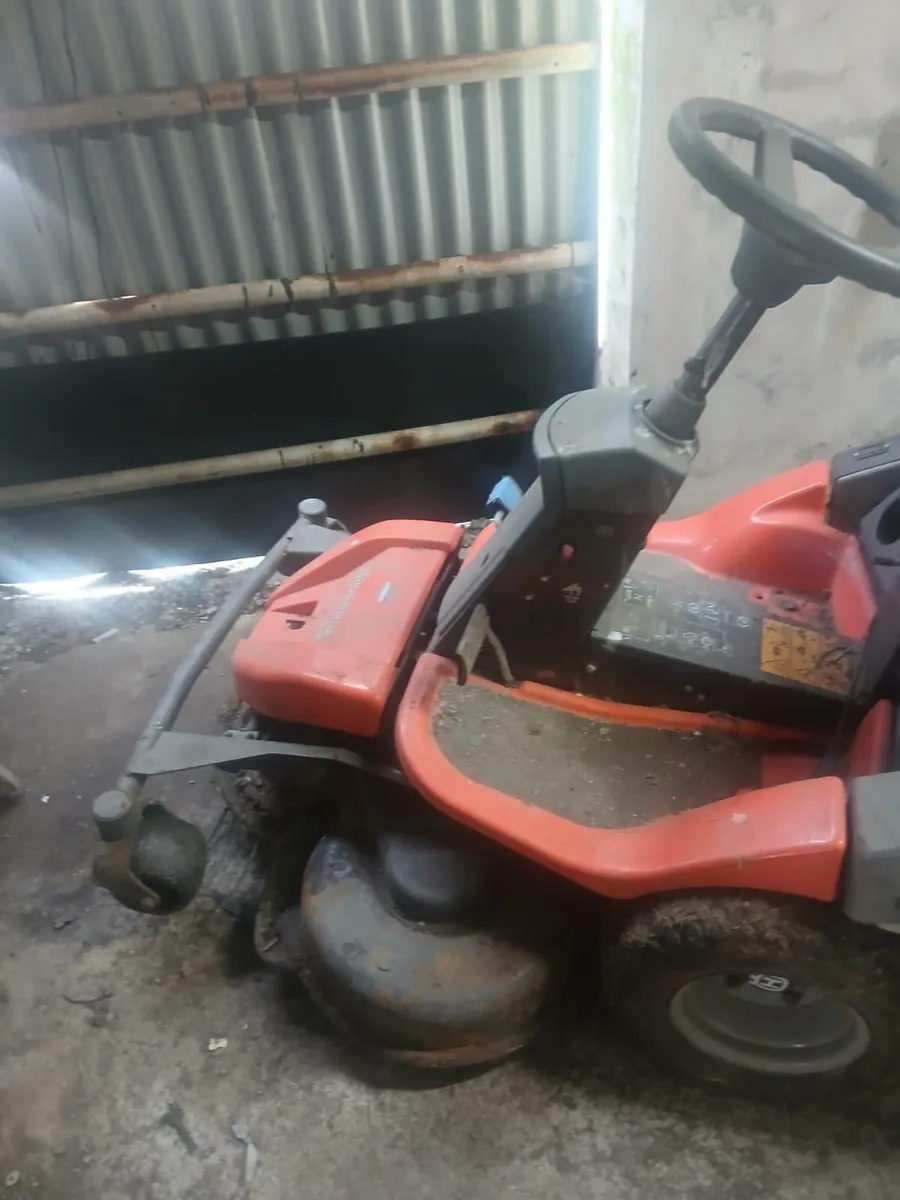 Husqvarna self propelled lawn mover - Image 4