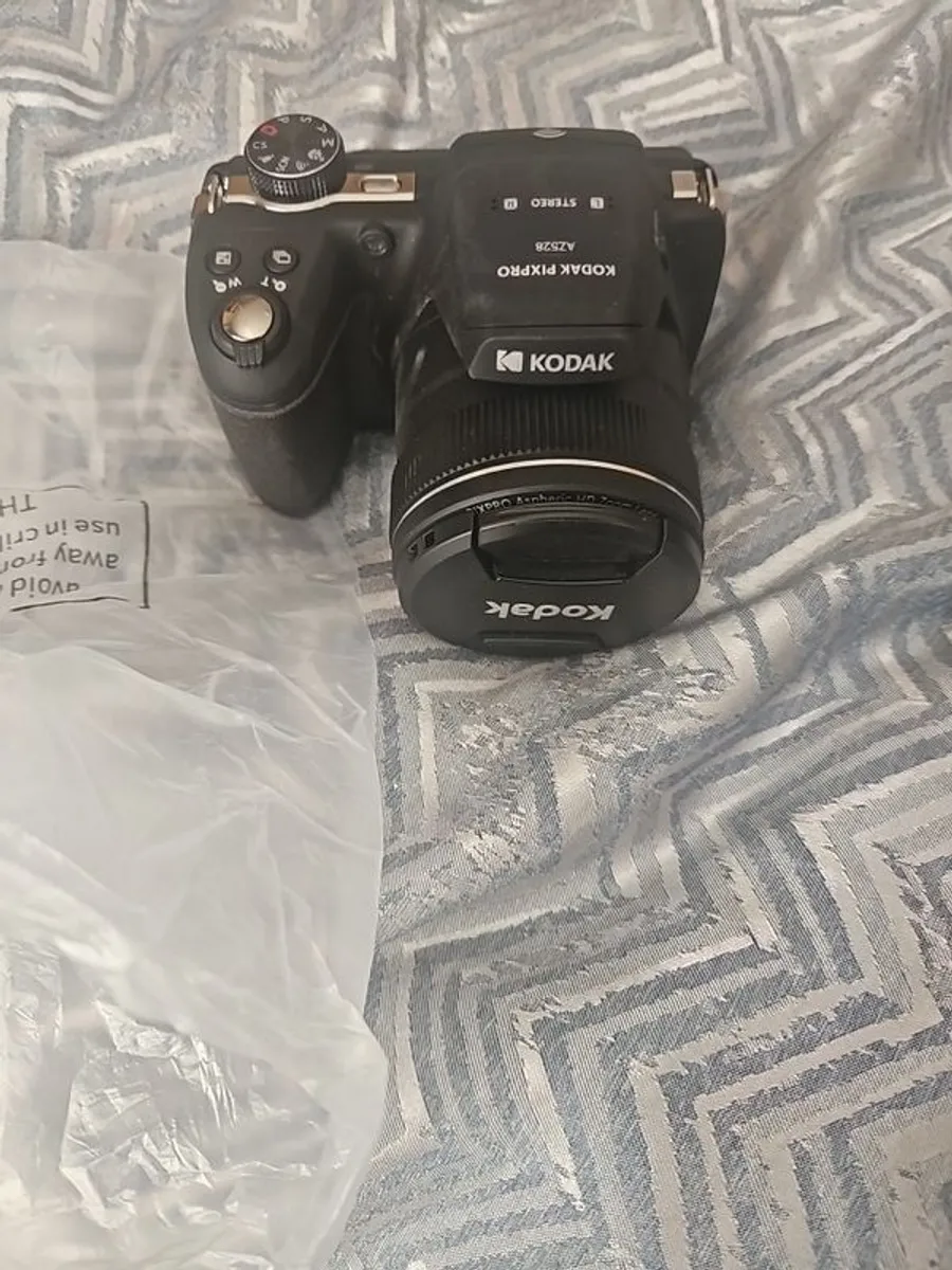 Kodak pixpro az528 - Image 4