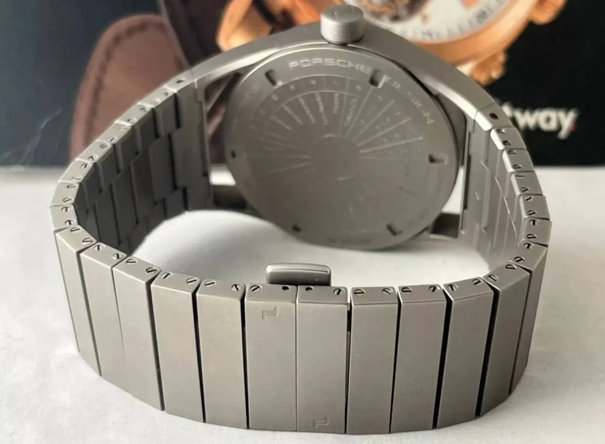 Porsche Design 1919 Globetimer UTC 42mm Titanium M - Image 4