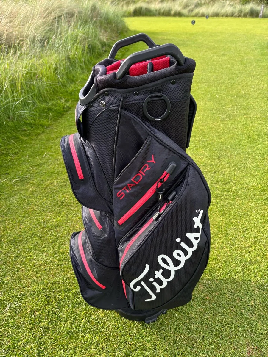 Titleist Stadry Waterproof Golf Bag - Image 2