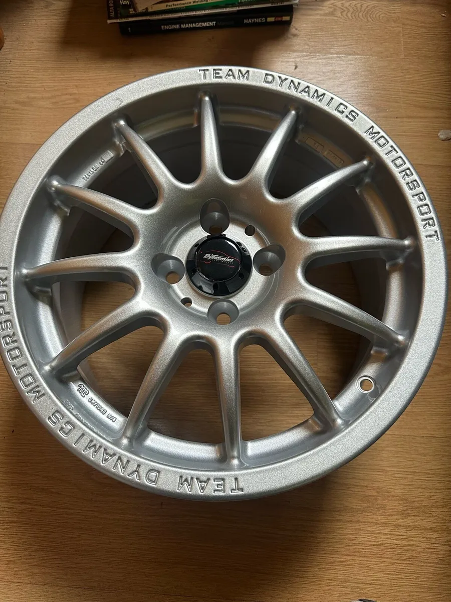 Fiat Fitment alloys - Image 1