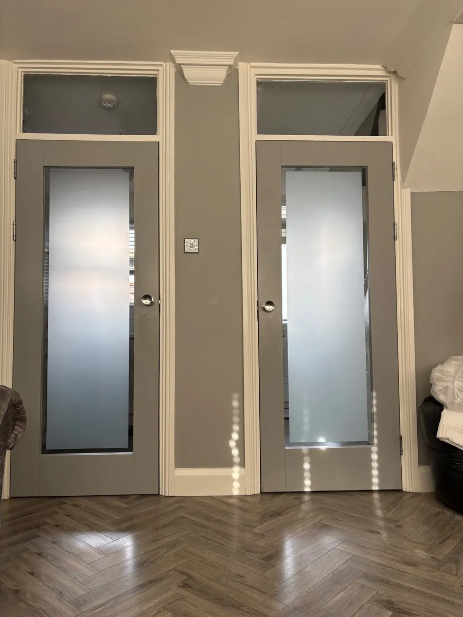 Doors and mirrors - Image 1