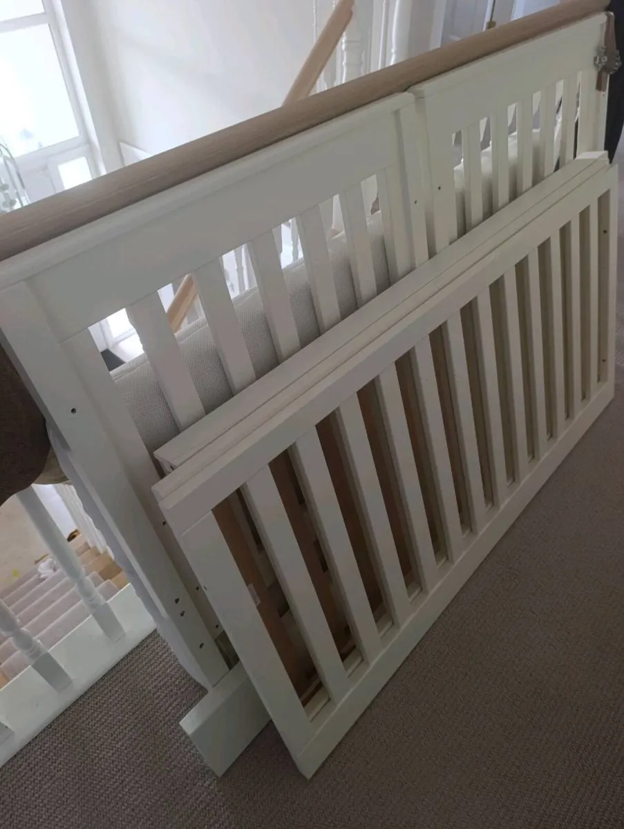 The White Company Classic Cot bed - Image 2