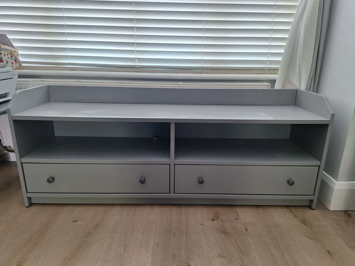 TV Unit - Image 1