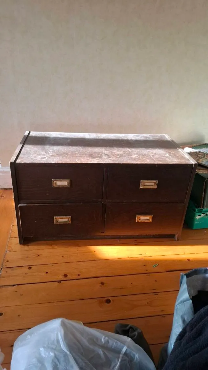 Filing cabinet - Image 1