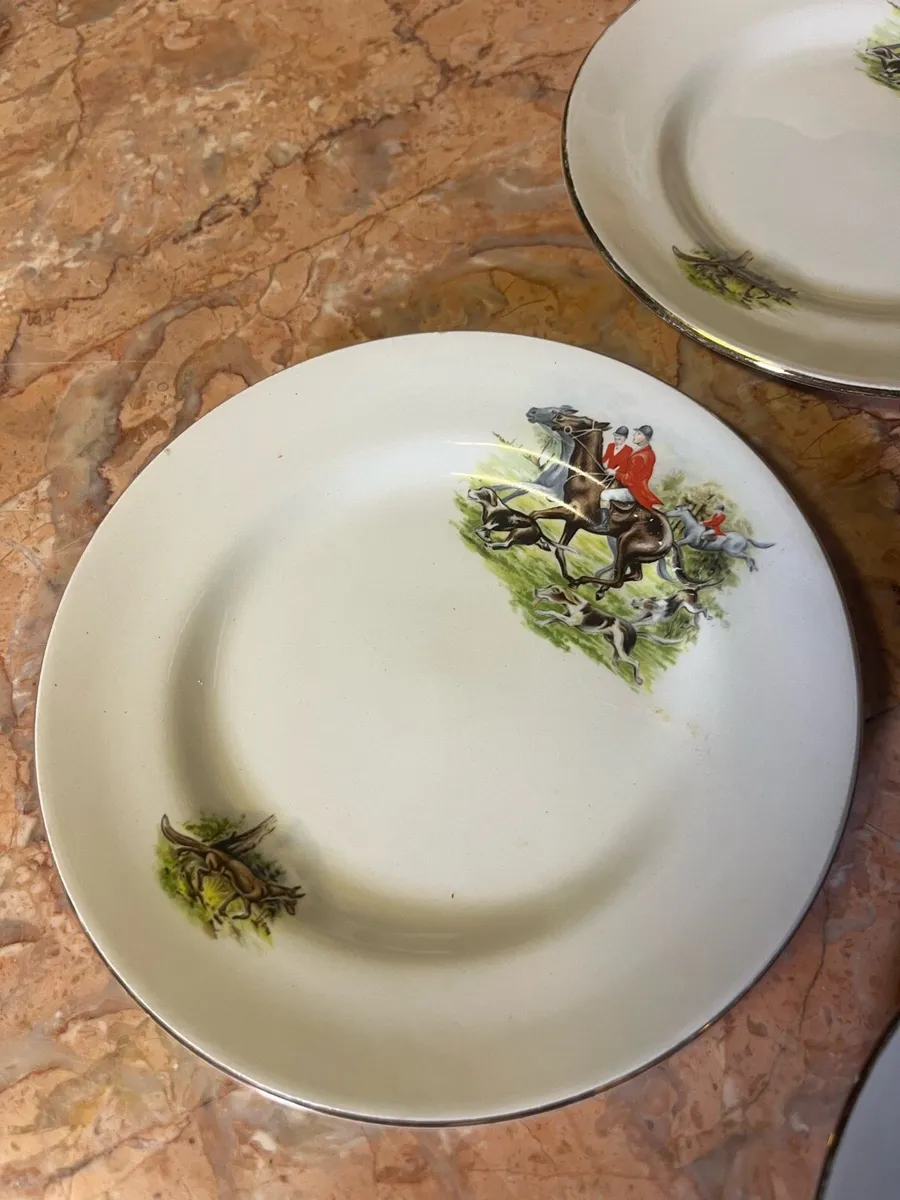 Job lot of stamped plates - Image 1