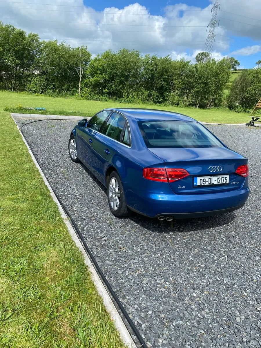 2009 Audi A4 - Image 2