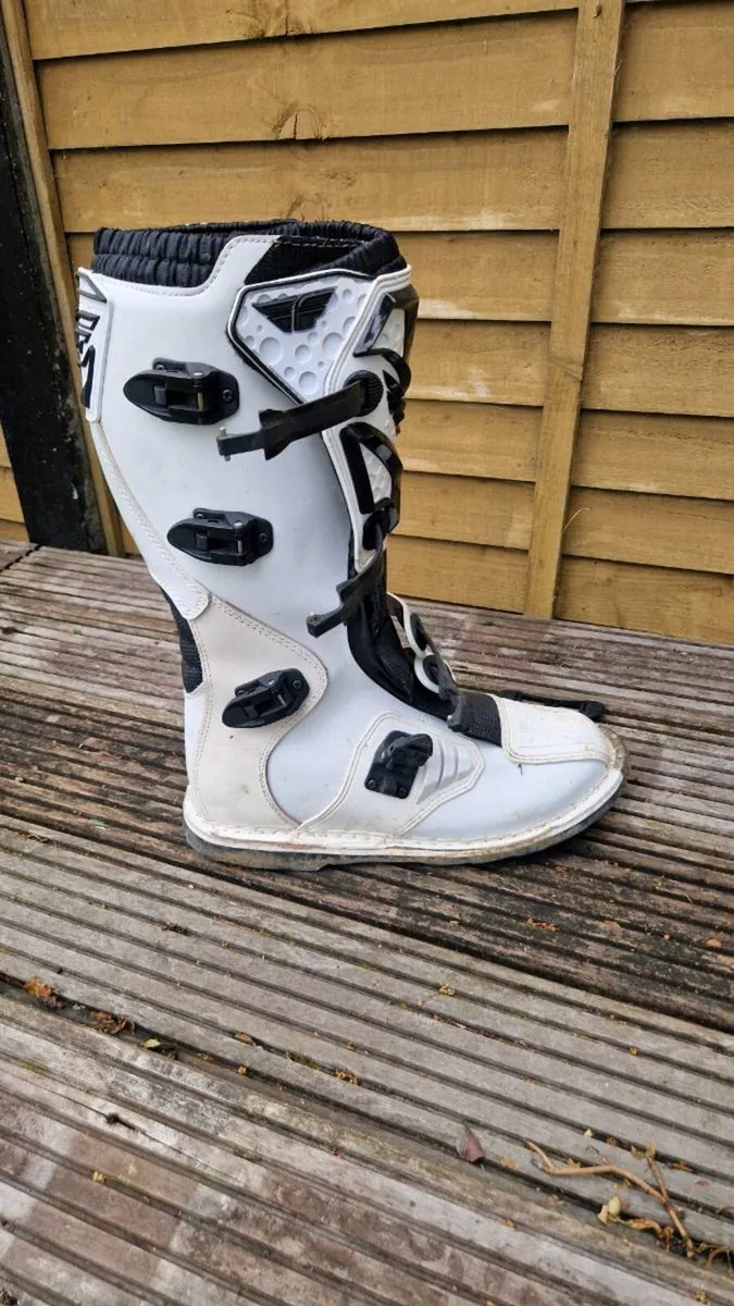 Motocross boots sizes 12 (47) and ladies Size 6 - Image 3