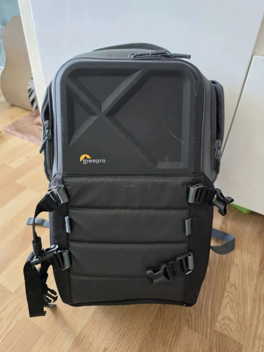 Lowepro QuadGuard BP X2 – High-End Drone Backpack - Image 1