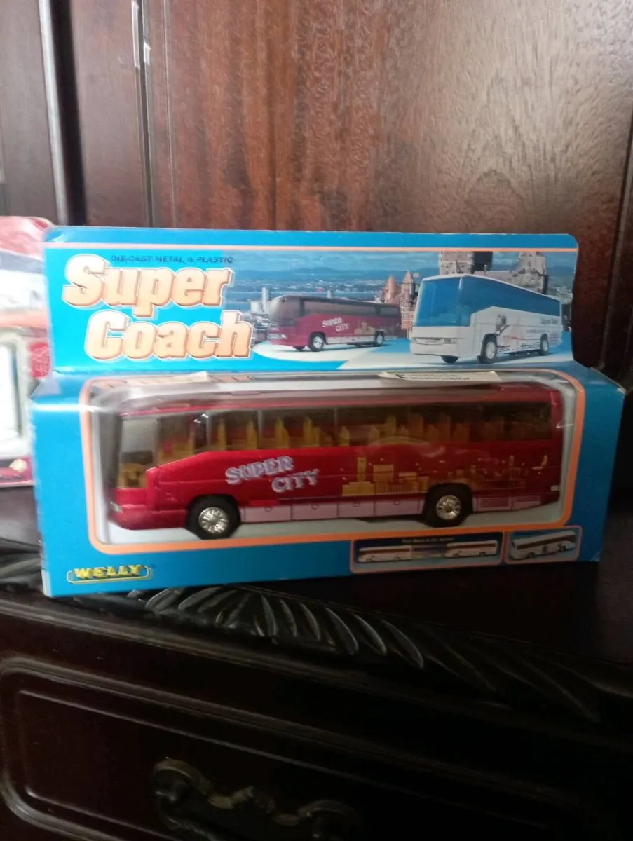 { 2 }  WELLY DIE - CAST SUPER CITY EXPRESS BUSES - Image 3