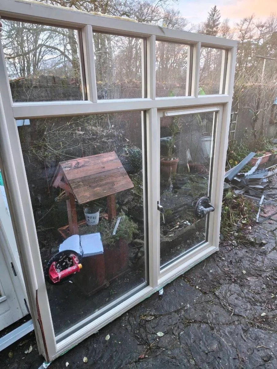 Window 1670 x 1790mm hard wood - Image 3