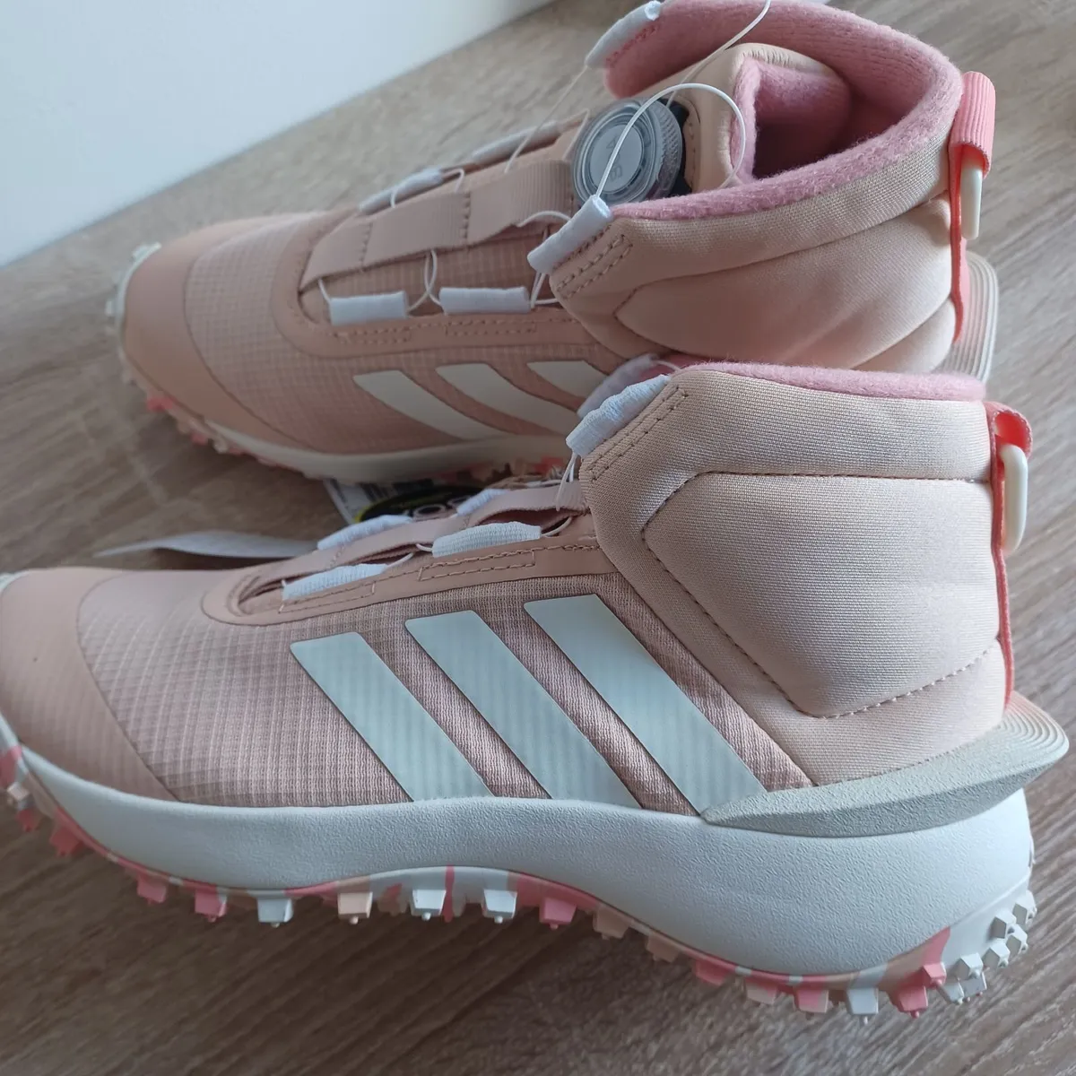 Shoes girl Adidas UK4 New with tag - Image 1