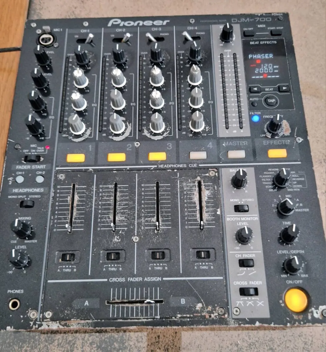 Pioneer mixer - Image 1