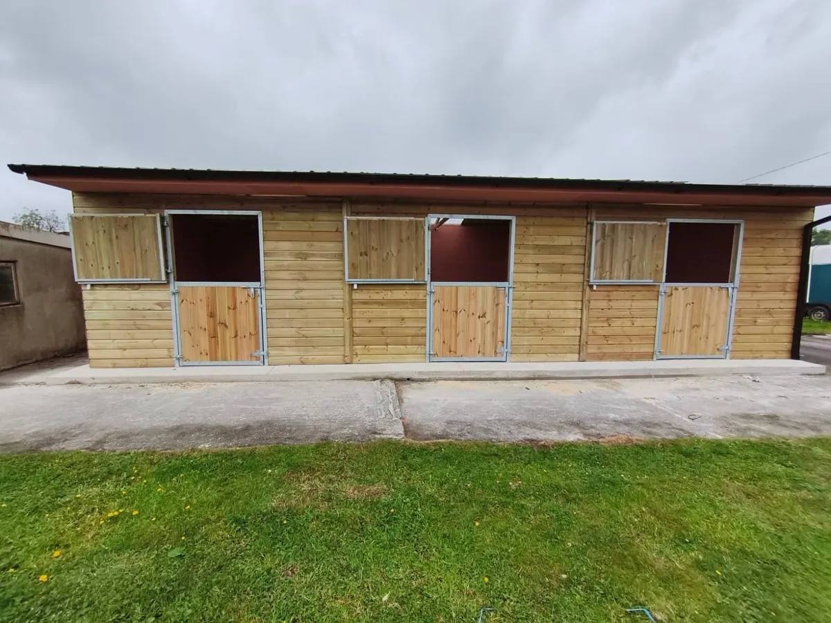 Bespoke Stables And Field Shelters - Image 4
