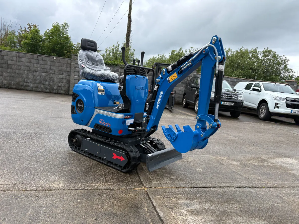 Kubota Powered Rippa R06 Micro digger - Image 4