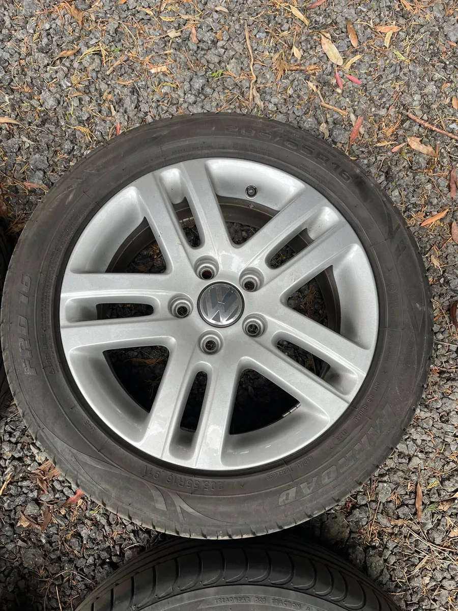 16’ VW Golf Caddy 5x112 alloy wheels - Image 4