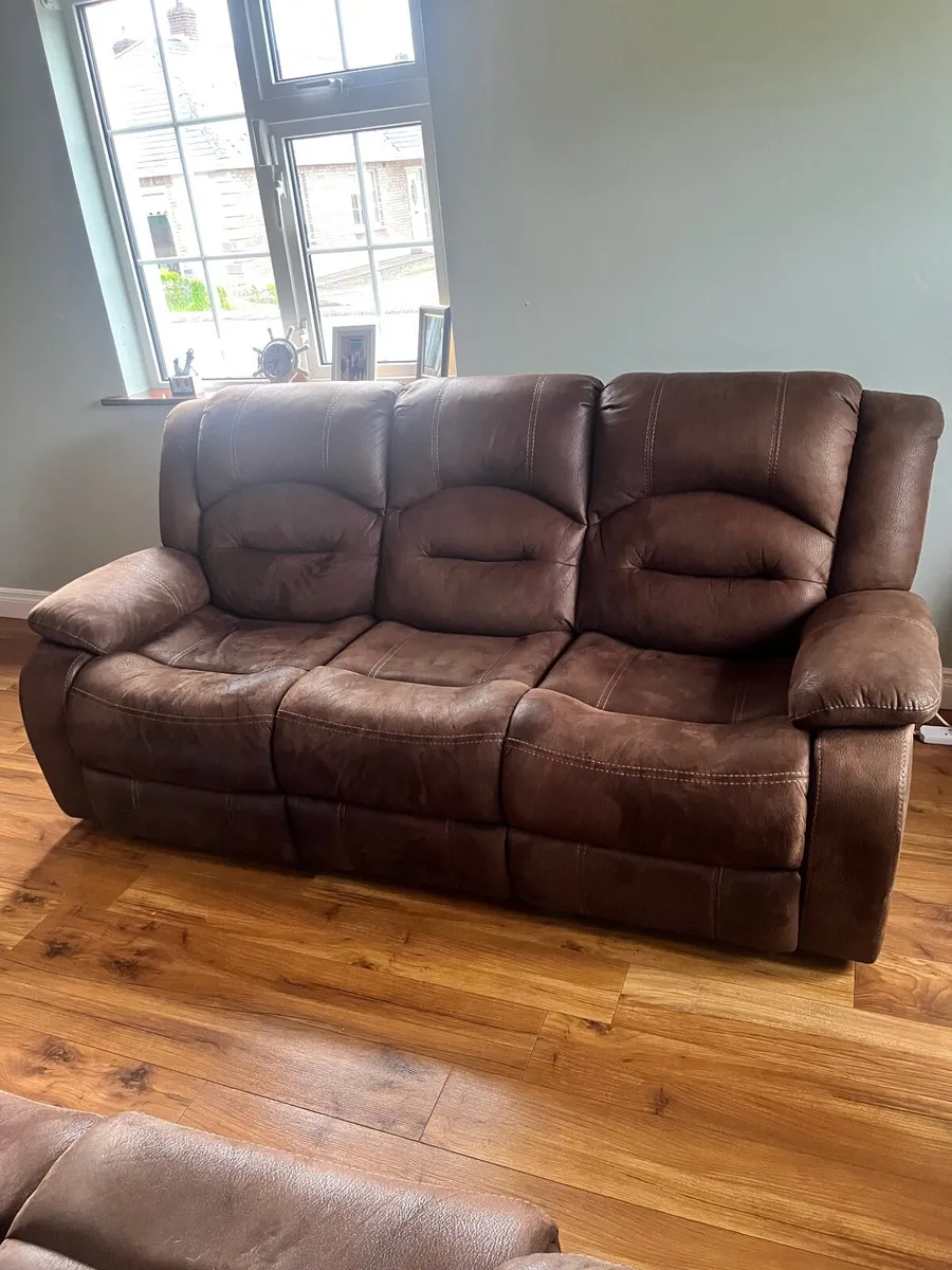 Suite of furniture - Image 3