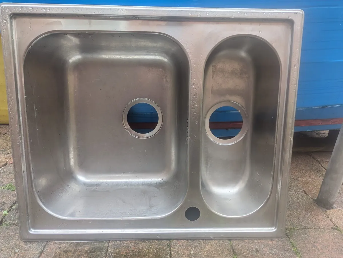 Kitchen sink