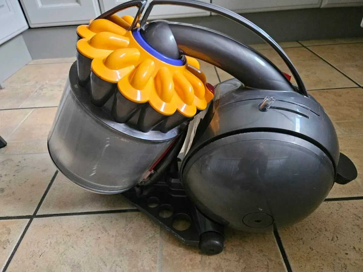 Dyson - Image 2