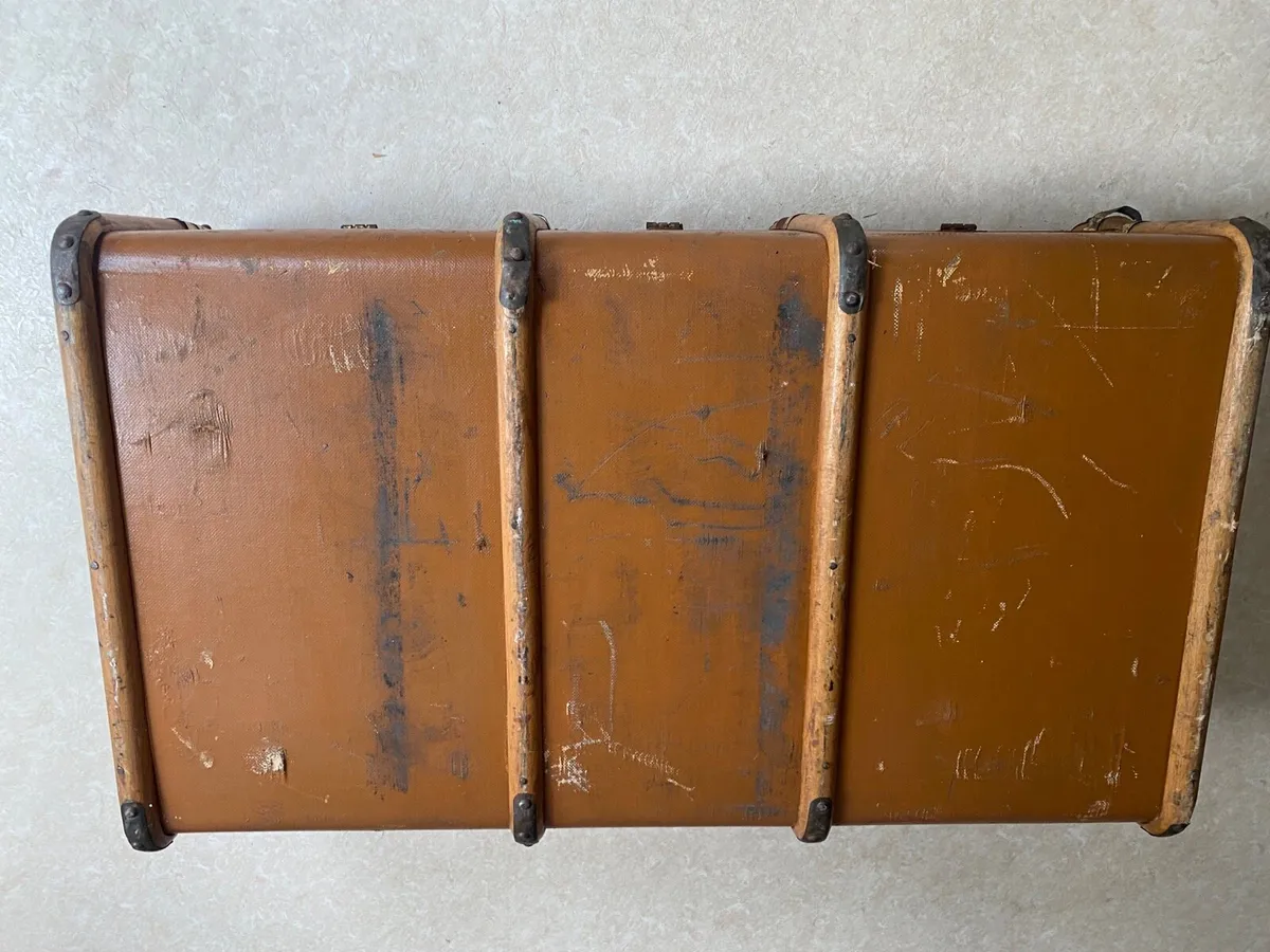 Vintage trunk - Image 3