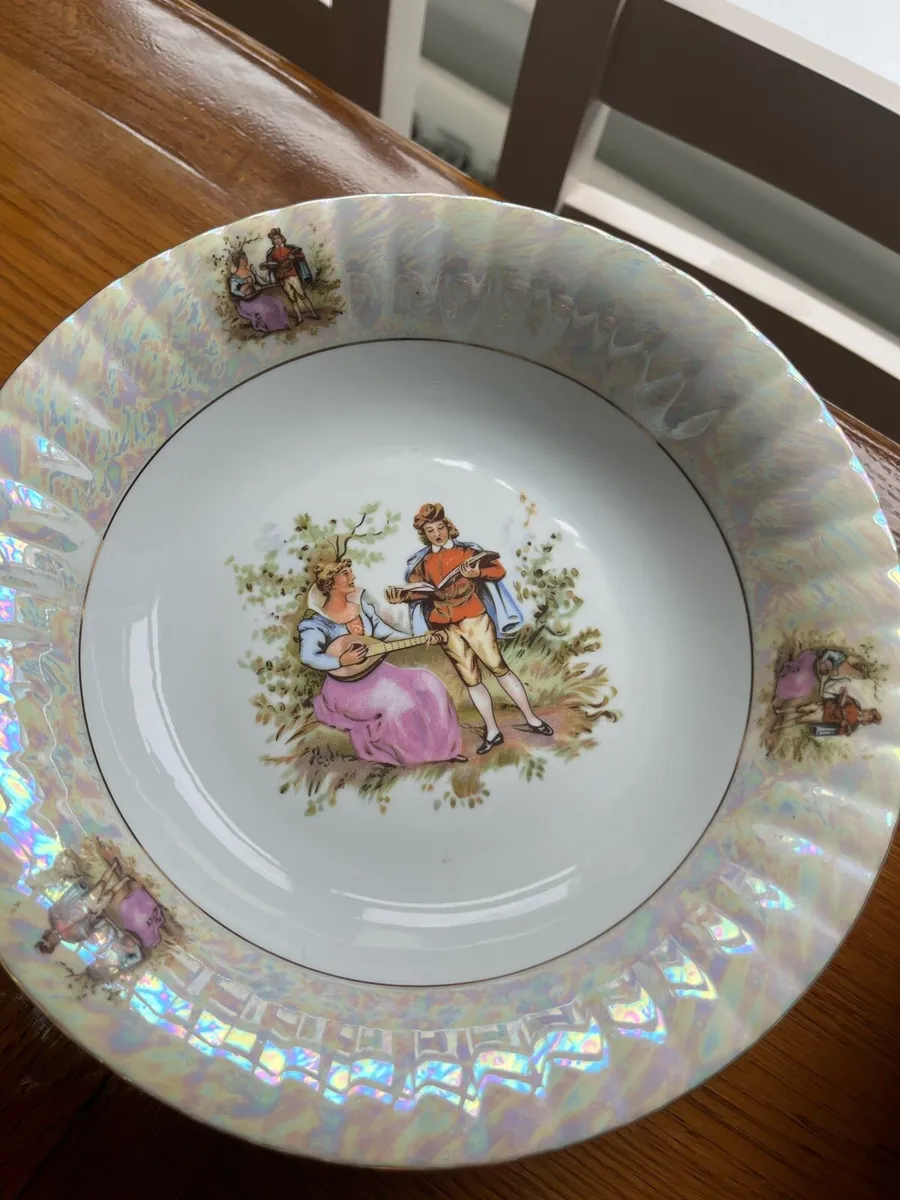 porcelain dinner service, mother of pearl finish - Image 4